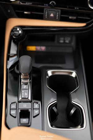 TF_Lexus-nx450h-204