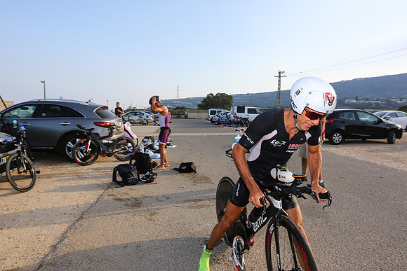 Trihard triathlon simulator