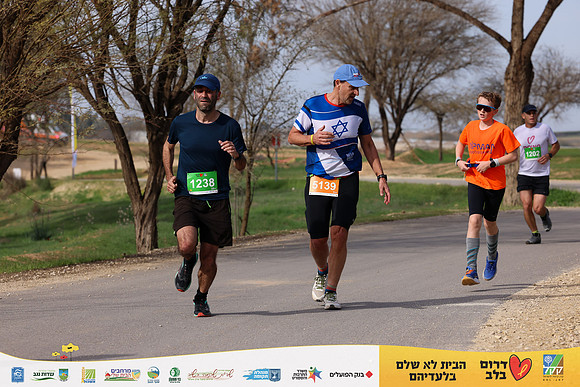 GK_DAR25-03090