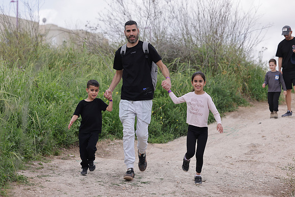 runi_Gilad_ 250404_387