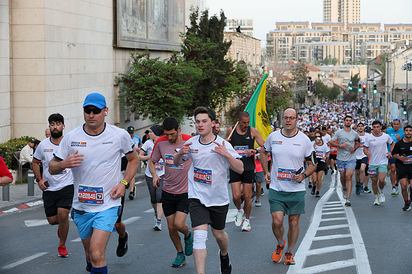 TFeder_JRM25-0470